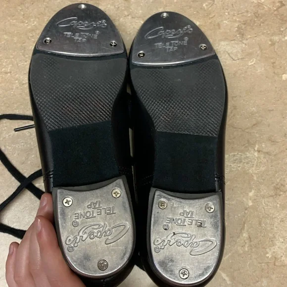 Women’s Tap Shoes - Picture 2 of 4